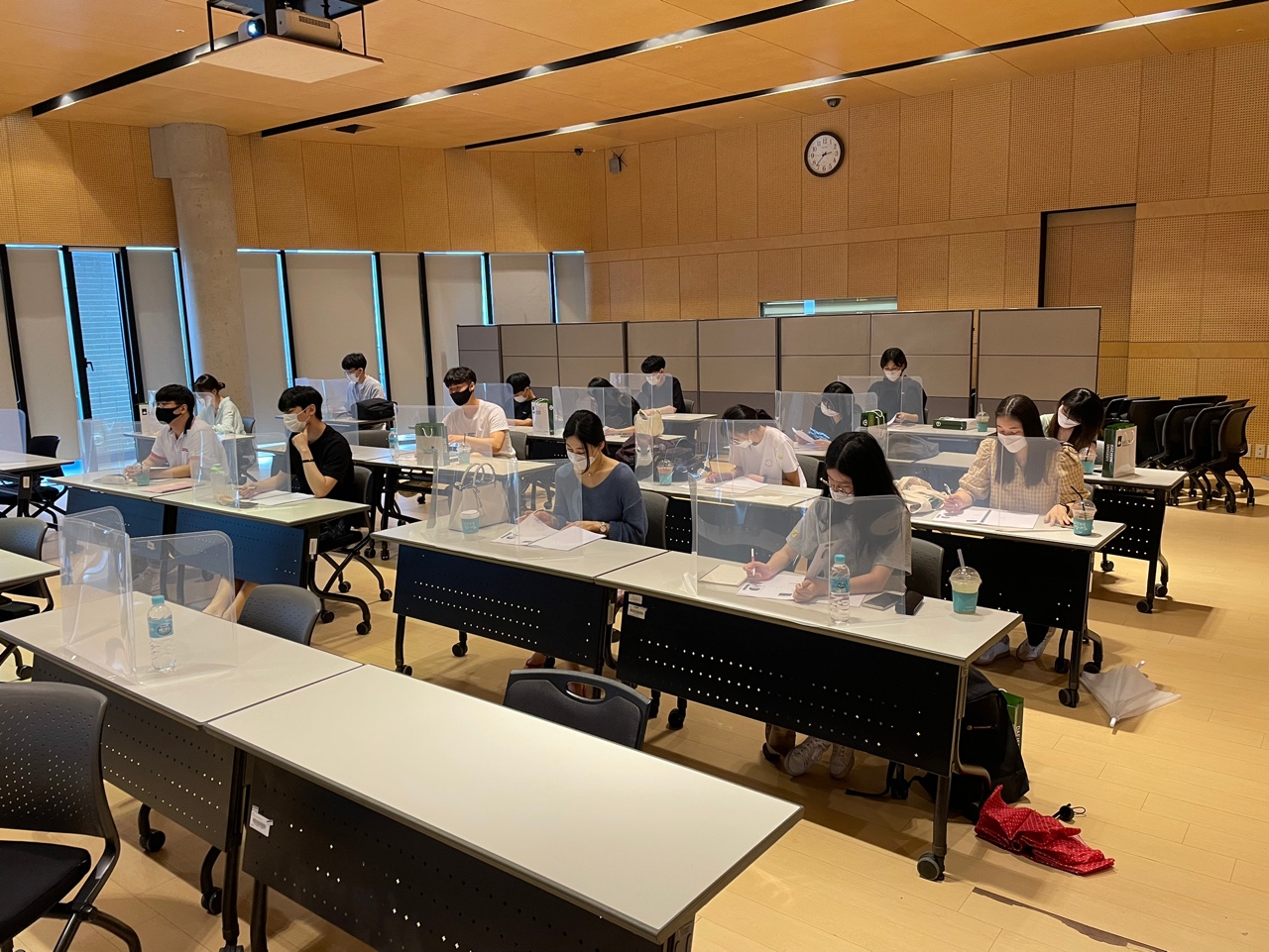 자소서 작성 조언 이미지